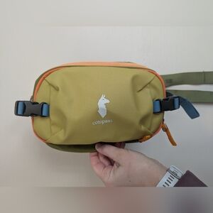 Cotopaxi Allpa 1.5 L Hip Pack Lemongrass